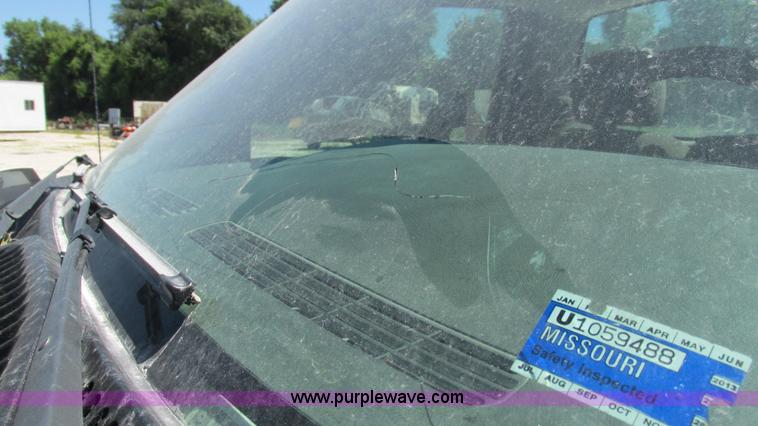 image for item J8571 2006 Chevrolet Silverado 2500HD pickup truck