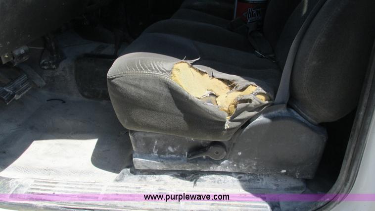 image for item J8571 2006 Chevrolet Silverado 2500HD pickup truck