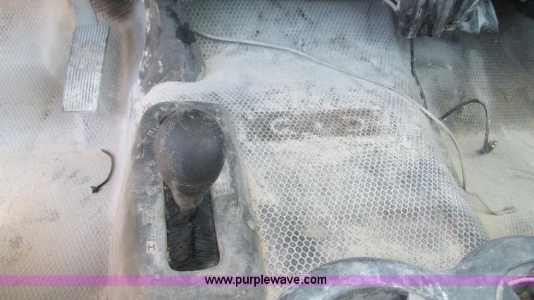 image for item J8571 2006 Chevrolet Silverado 2500HD pickup truck