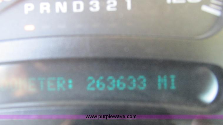 image for item J8571 2006 Chevrolet Silverado 2500HD pickup truck