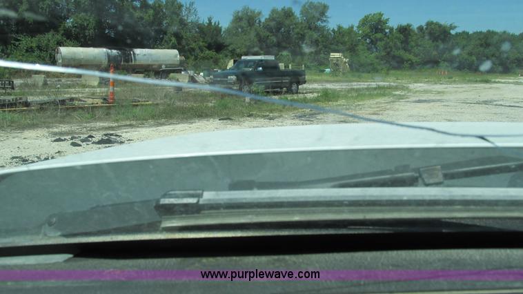 image for item J8571 2006 Chevrolet Silverado 2500HD pickup truck