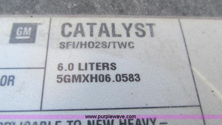 image for item J8572 2005 Chevrolet Silverado 2500HD Ext. Cab pickup truck