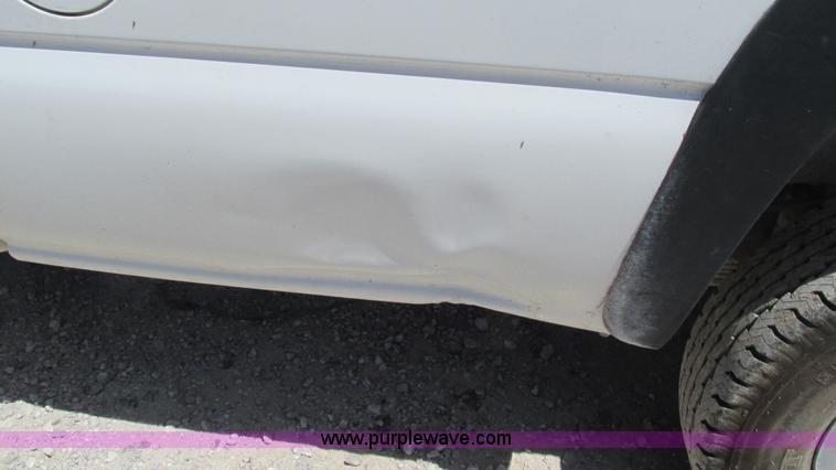 image for item J8573 2006 Chevrolet Silverado 2500HD pickup truck