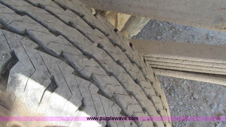 image for item J8573 2006 Chevrolet Silverado 2500HD pickup truck