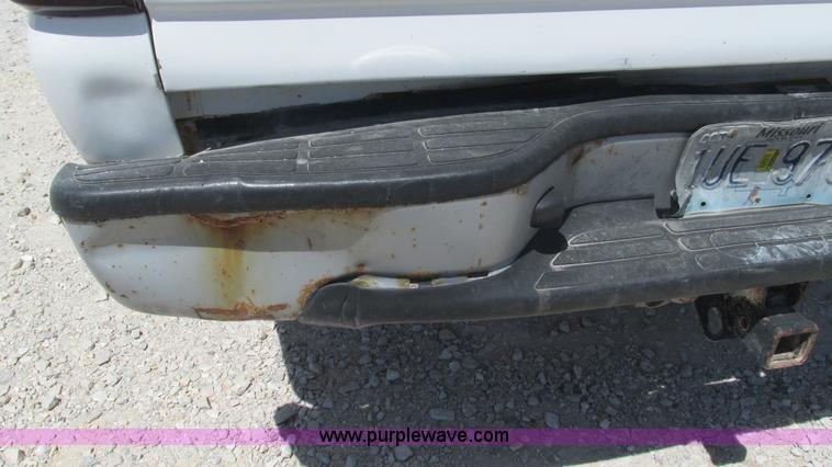 image for item J8573 2006 Chevrolet Silverado 2500HD pickup truck