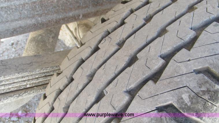 image for item J8573 2006 Chevrolet Silverado 2500HD pickup truck