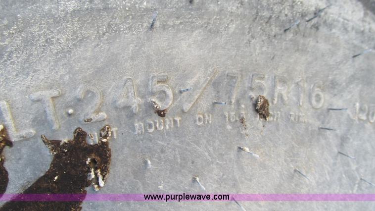 image for item J8573 2006 Chevrolet Silverado 2500HD pickup truck