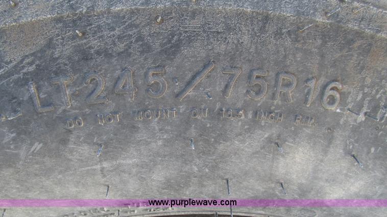 image for item J8573 2006 Chevrolet Silverado 2500HD pickup truck