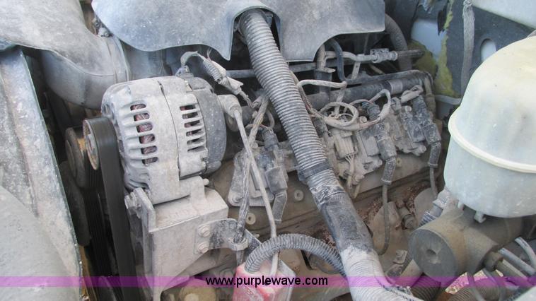 image for item J8573 2006 Chevrolet Silverado 2500HD pickup truck