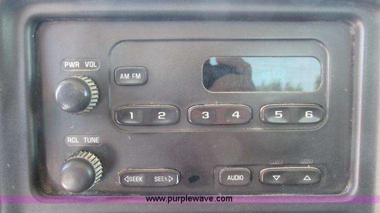 image for item J8573 2006 Chevrolet Silverado 2500HD pickup truck