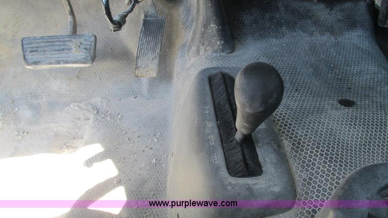 image for item J8573 2006 Chevrolet Silverado 2500HD pickup truck