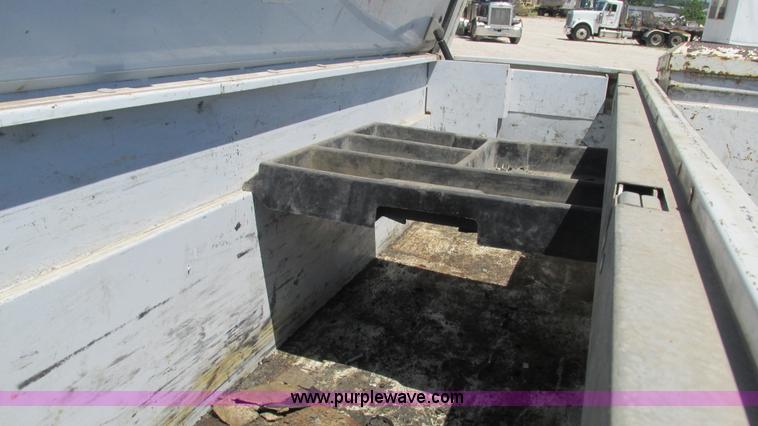 image for item J8574 2008 Ford F250 Super Duty pickup truck