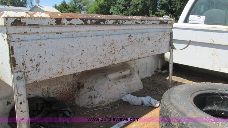 image for item J8574 2008 Ford F250 Super Duty pickup truck