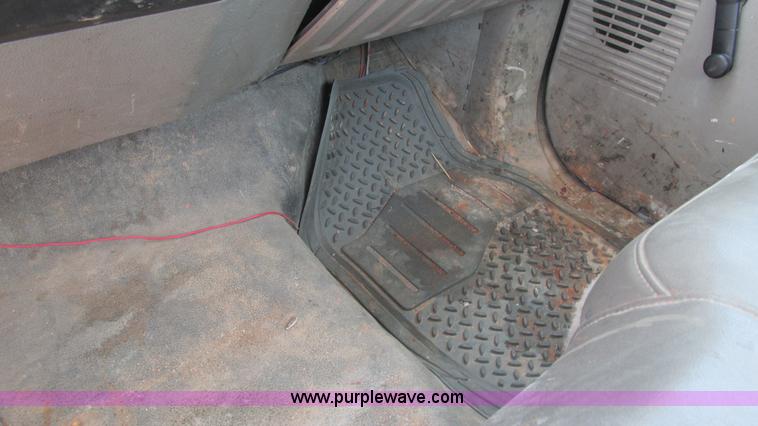 image for item J8574 2008 Ford F250 Super Duty pickup truck