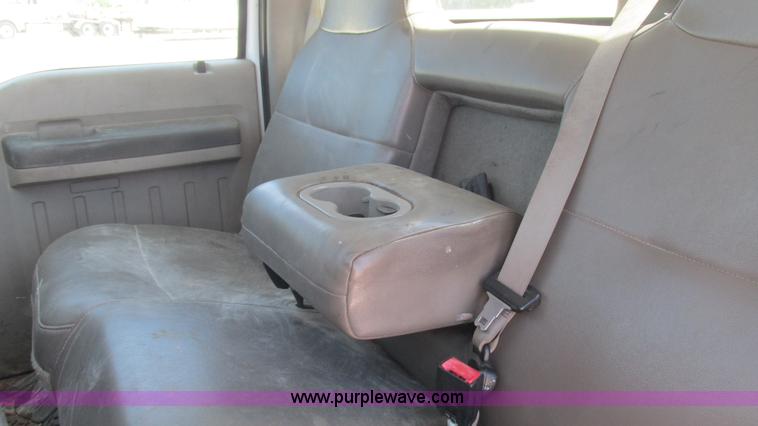 image for item J8574 2008 Ford F250 Super Duty pickup truck