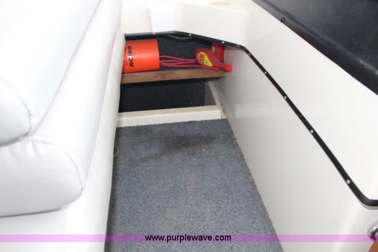 image for item K1015 1983 Carver Riviera Yacht Cabin Cruiser boat