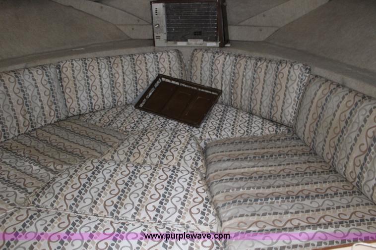 image for item K1015 1983 Carver Riviera Yacht Cabin Cruiser boat