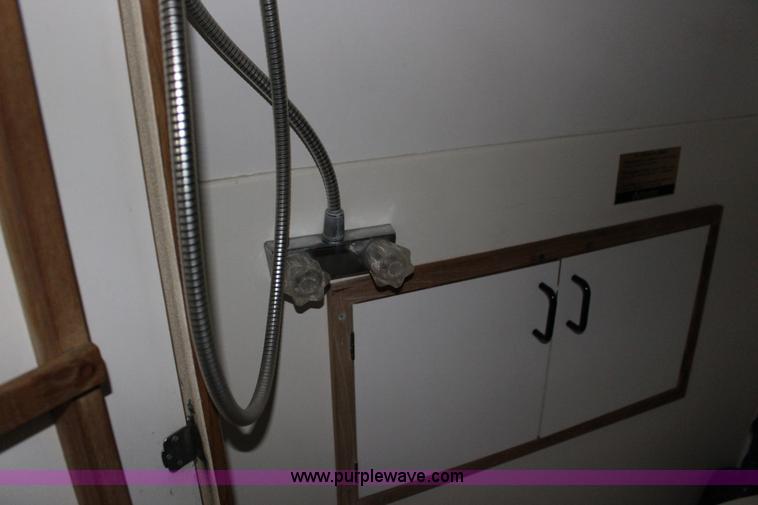 image for item K1015 1983 Carver Riviera Yacht Cabin Cruiser boat