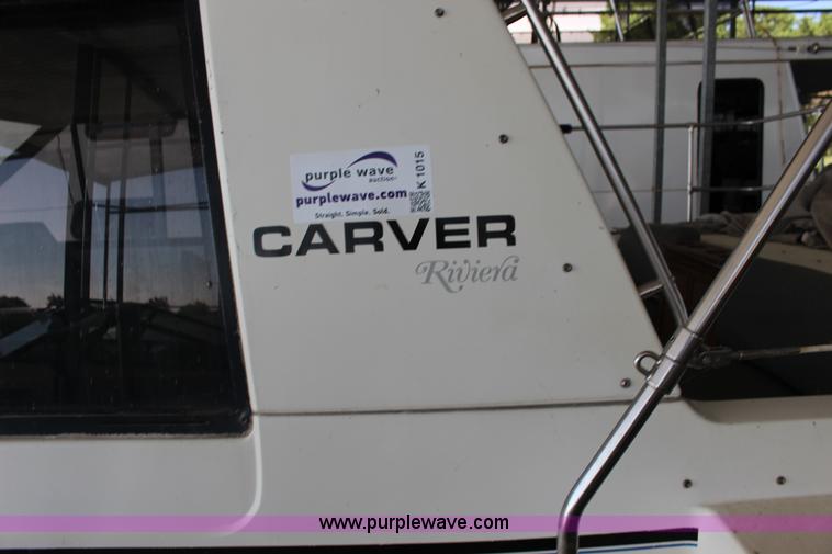 image for item K1015 1983 Carver Riviera Yacht Cabin Cruiser boat