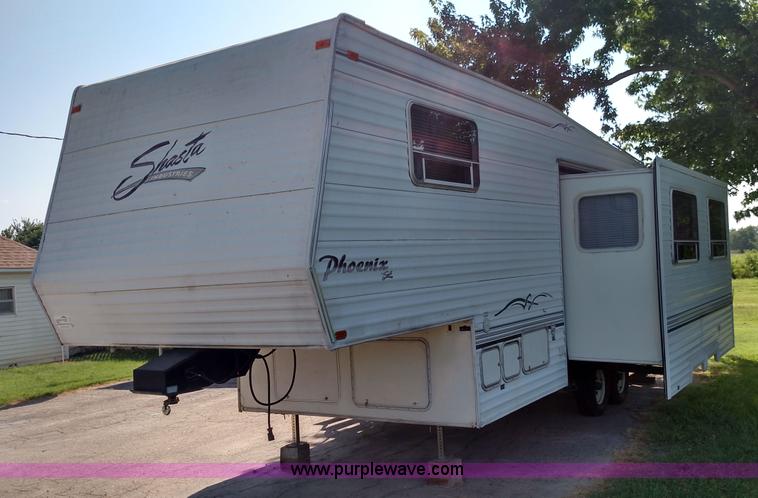 image for item K1017 2000 Shasta Phoenix 269 camper
