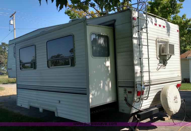 image for item K1017 2000 Shasta Phoenix 269 camper