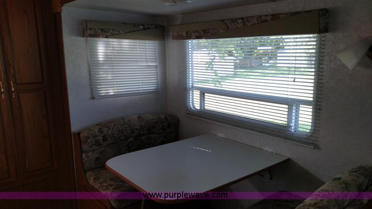 image for item K1017 2000 Shasta Phoenix 269 camper