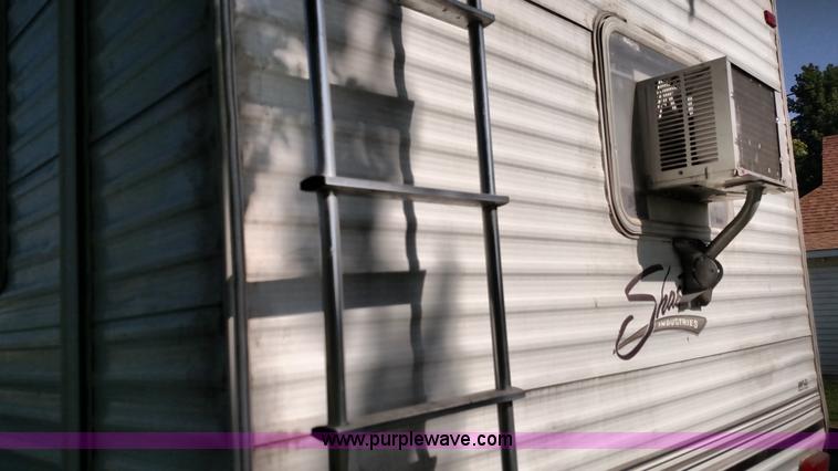 image for item K1017 2000 Shasta Phoenix 269 camper