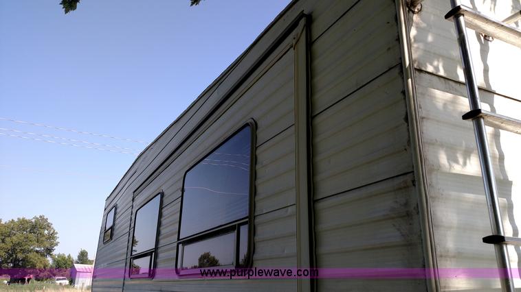 image for item K1017 2000 Shasta Phoenix 269 camper