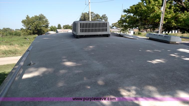 image for item K1017 2000 Shasta Phoenix 269 camper