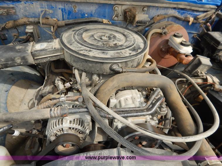 image for item K1524 1992 Dodge Dakota LE Club Cab pickup truck