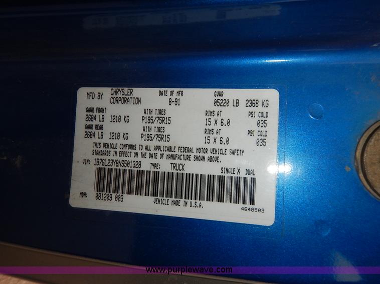 image for item K1524 1992 Dodge Dakota LE Club Cab pickup truck