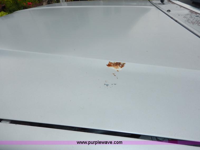 image for item K1538 1988 Ford F250 XLT Lariat flatbed pickup truck