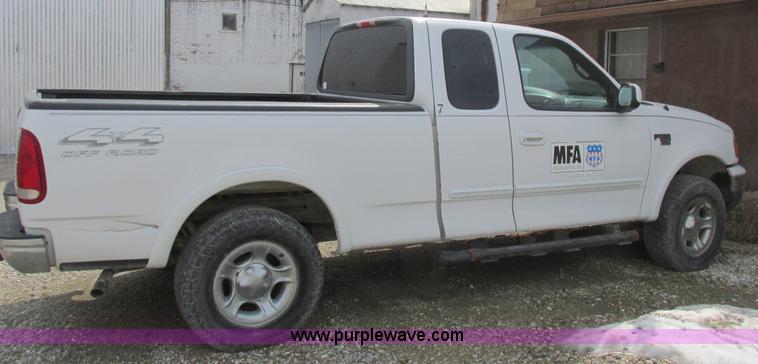 image for item K2049 1999 Ford F150 SuperCab pickup truck