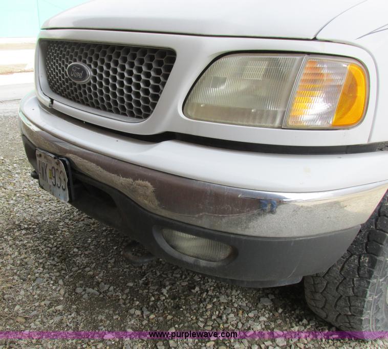 image for item K2049 1999 Ford F150 SuperCab pickup truck