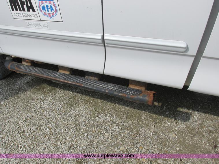 image for item K2049 1999 Ford F150 SuperCab pickup truck