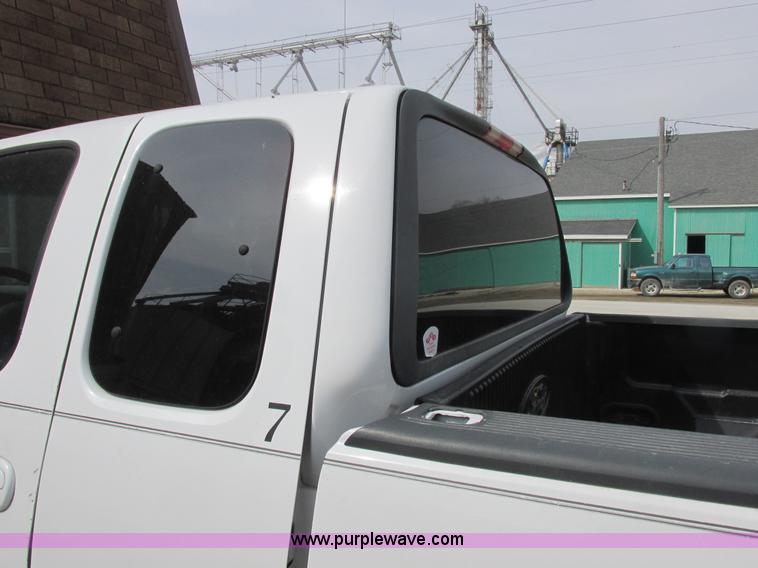 image for item K2049 1999 Ford F150 SuperCab pickup truck
