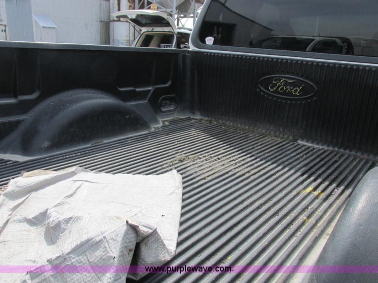 image for item K2049 1999 Ford F150 SuperCab pickup truck