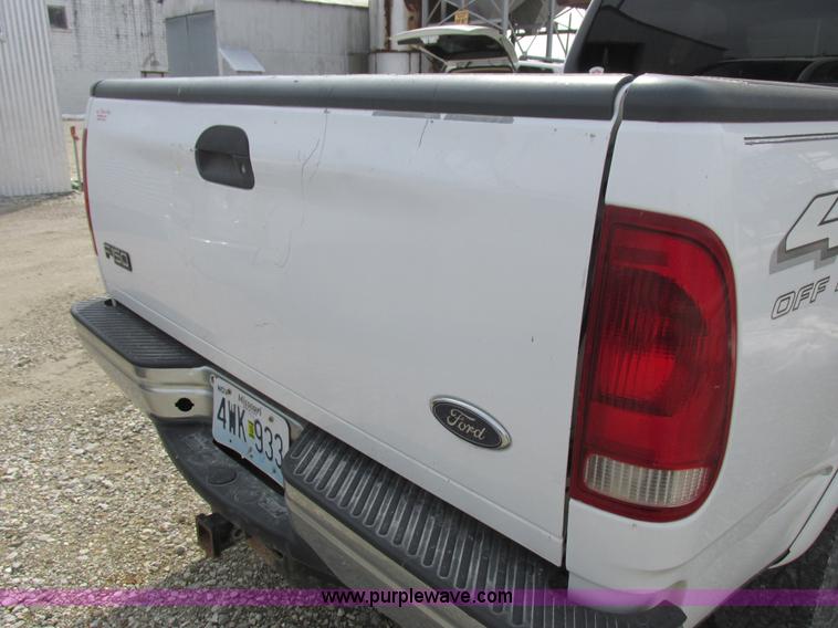 image for item K2049 1999 Ford F150 SuperCab pickup truck