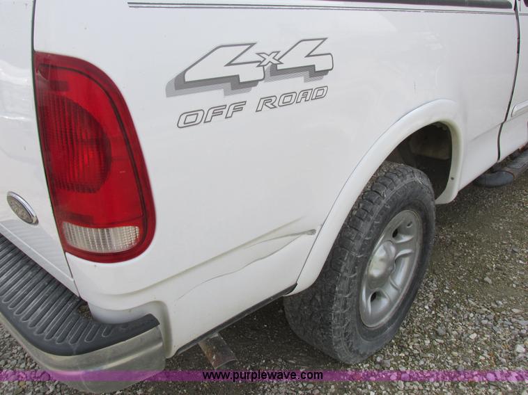 image for item K2049 1999 Ford F150 SuperCab pickup truck
