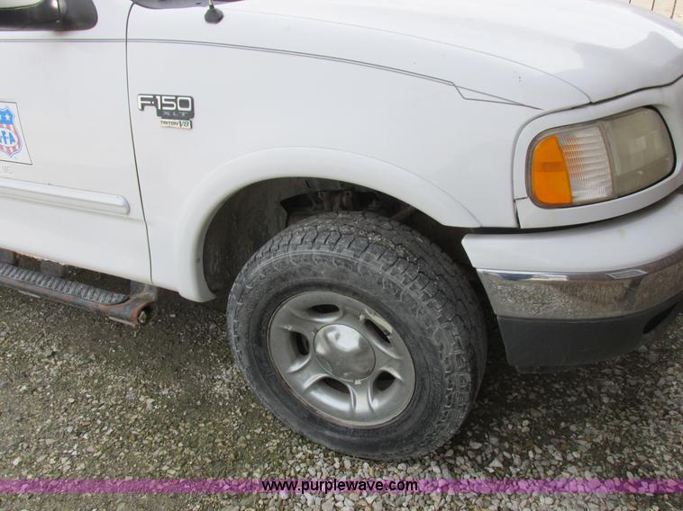 image for item K2049 1999 Ford F150 SuperCab pickup truck