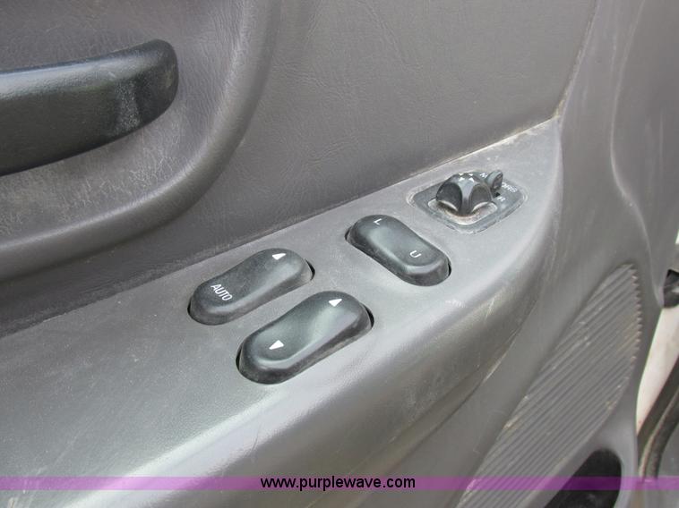 image for item K2049 1999 Ford F150 SuperCab pickup truck