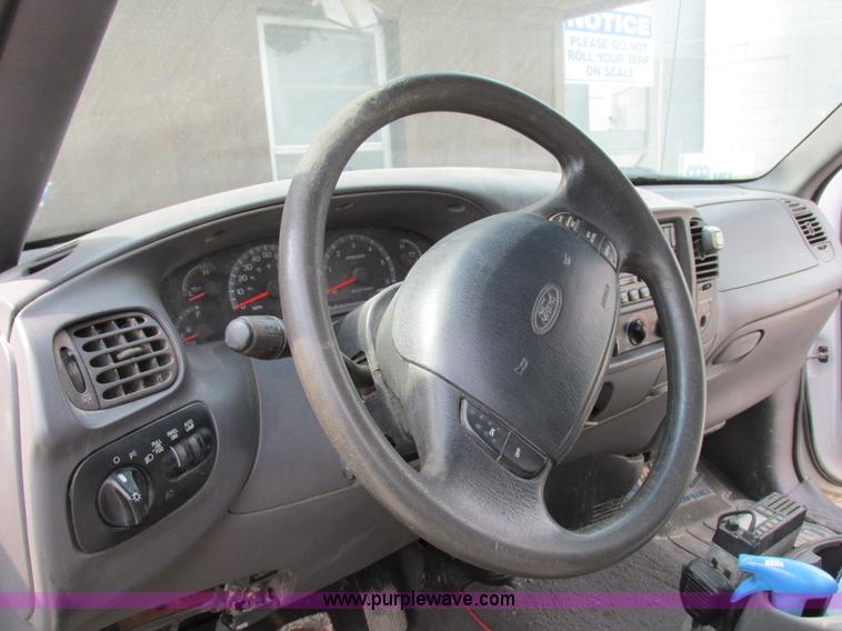 image for item K2049 1999 Ford F150 SuperCab pickup truck