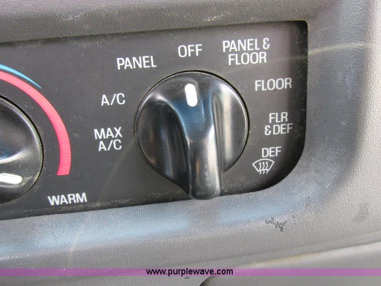 image for item K2049 1999 Ford F150 SuperCab pickup truck