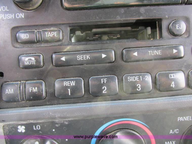 image for item K2049 1999 Ford F150 SuperCab pickup truck