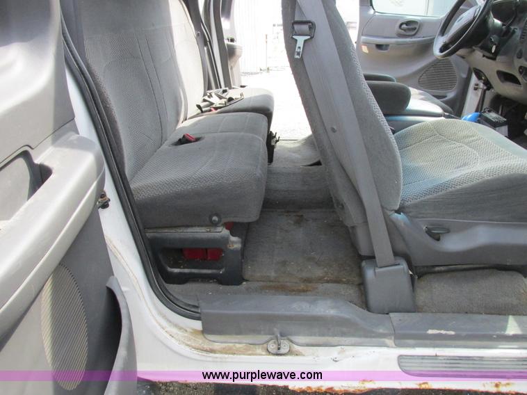 image for item K2049 1999 Ford F150 SuperCab pickup truck