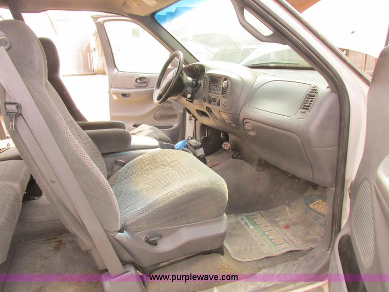 image for item K2049 1999 Ford F150 SuperCab pickup truck