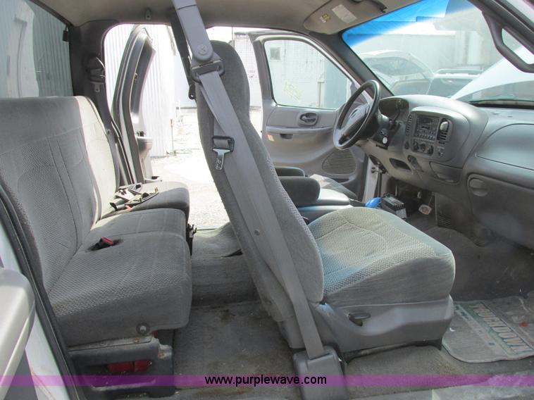 image for item K2049 1999 Ford F150 SuperCab pickup truck