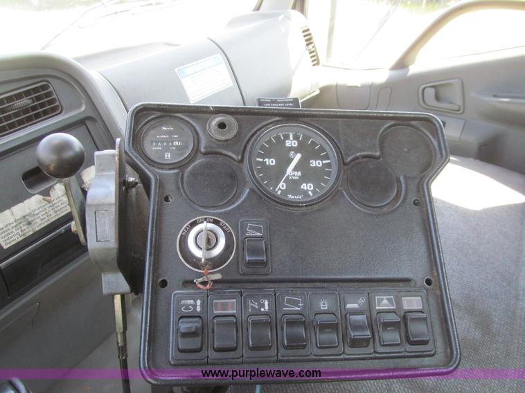 image for item K5737 2004 Schwarze S347I self-propelled sweeper