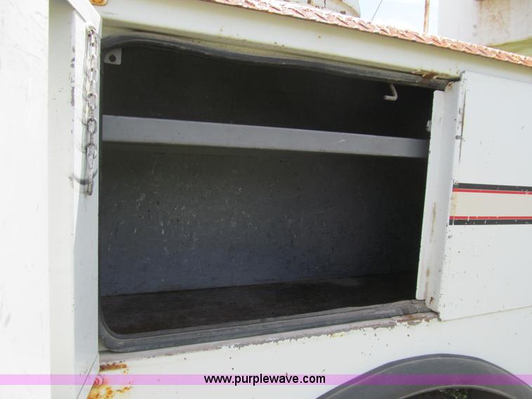 image for item K5738 1997 International 4700 bucket truck