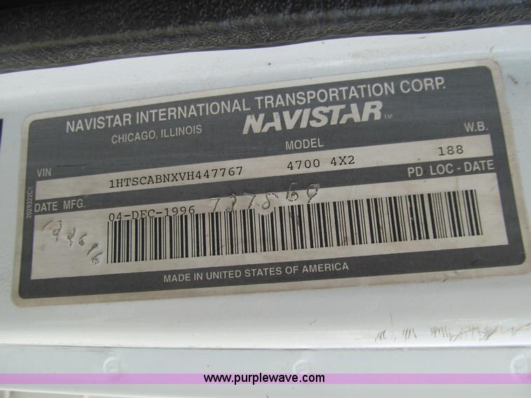 image for item K5738 1997 International 4700 bucket truck